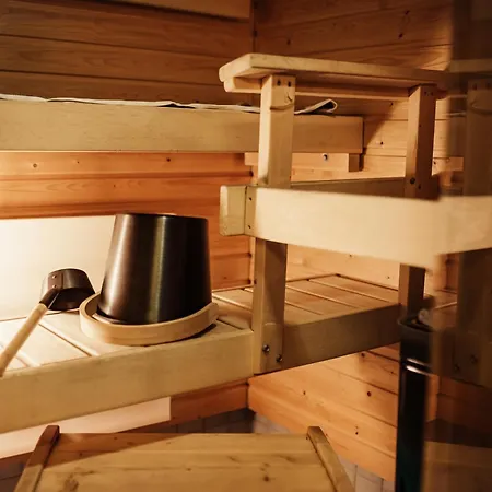 Arctic Nook - Sauna And Parking